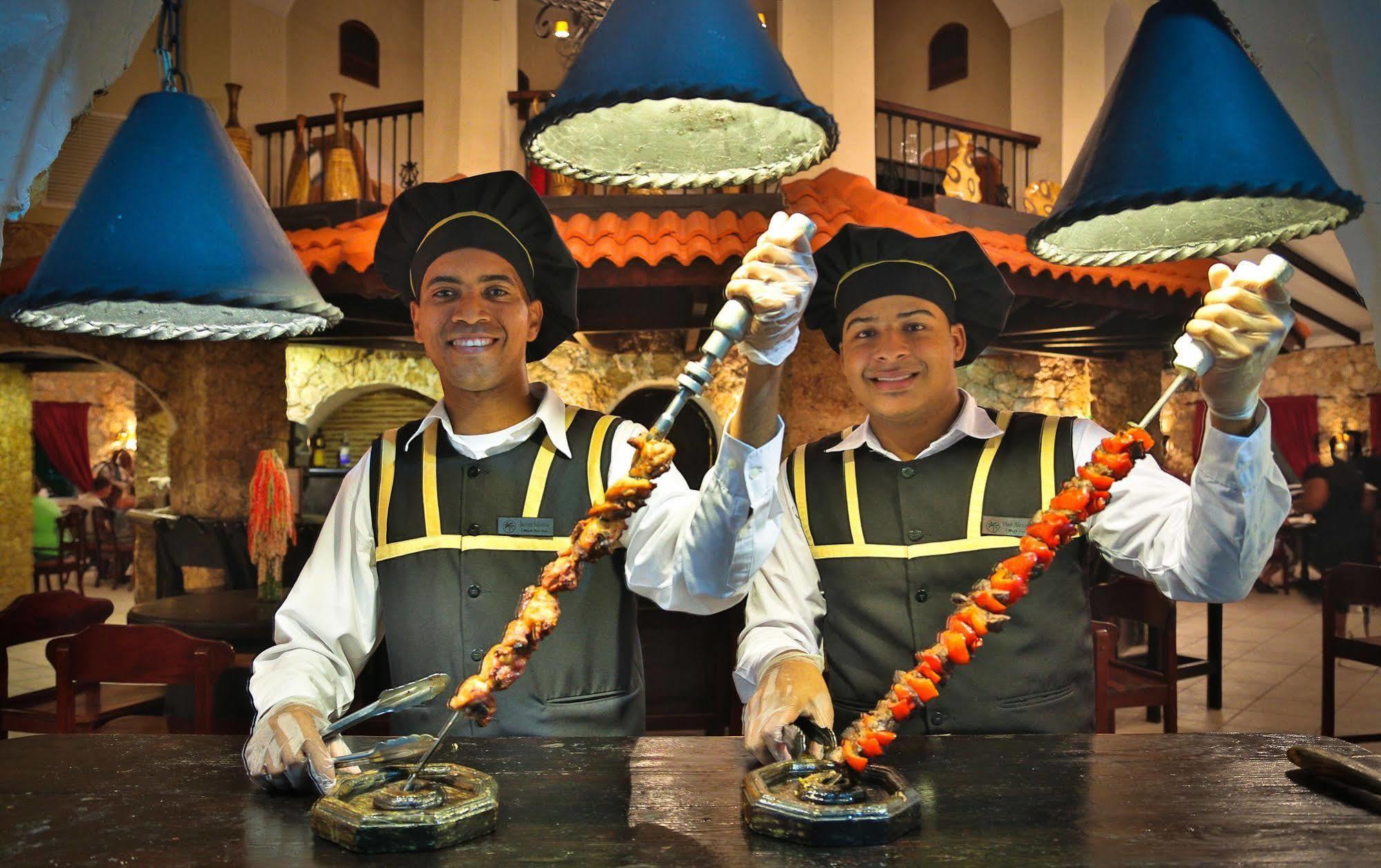 Lifestyle Tropical Beach Resort And Spa بويرتو بلاتا المظهر الخارجي الصورة
