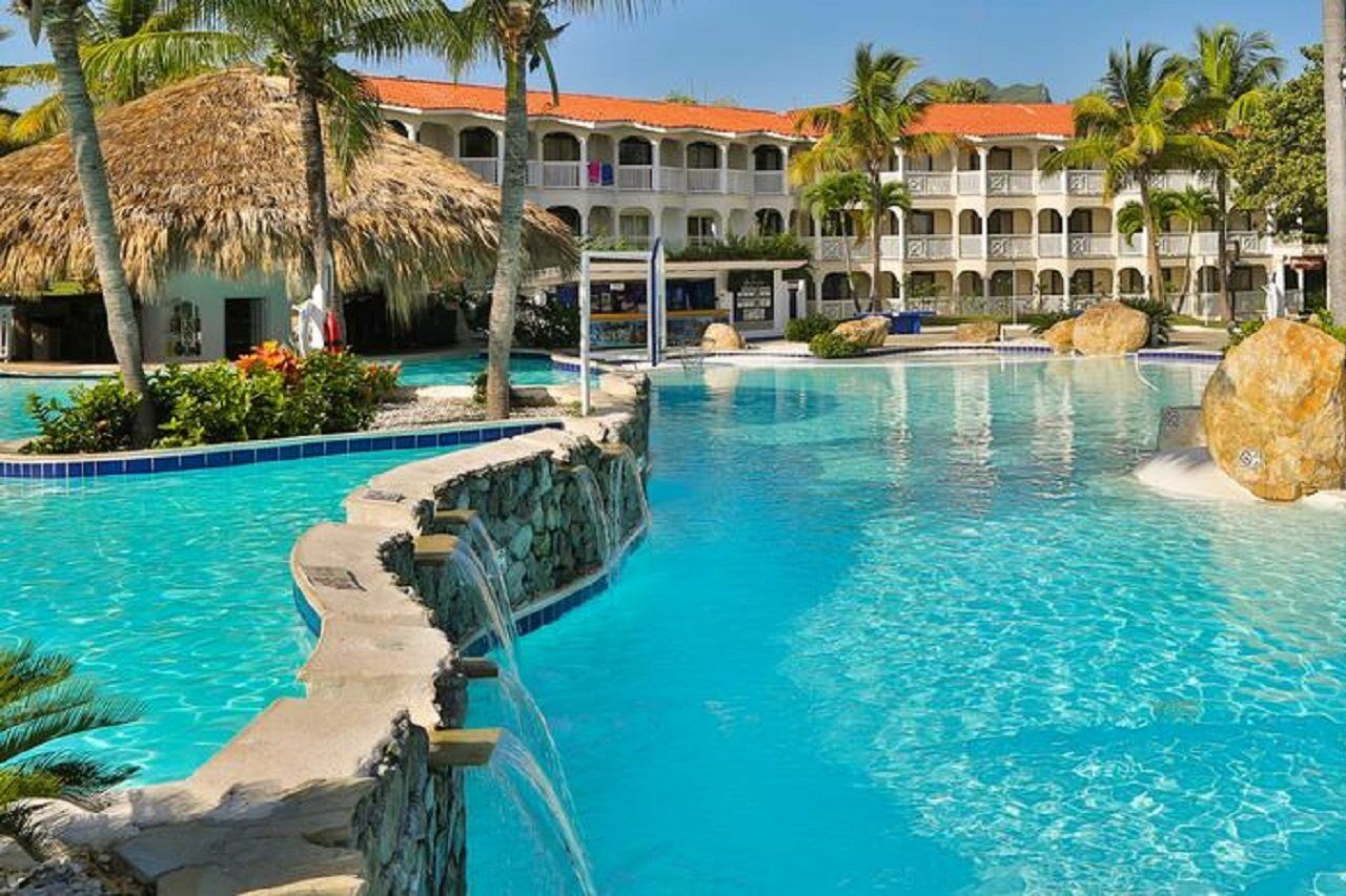 Lifestyle Tropical Beach Resort And Spa بويرتو بلاتا المظهر الخارجي الصورة